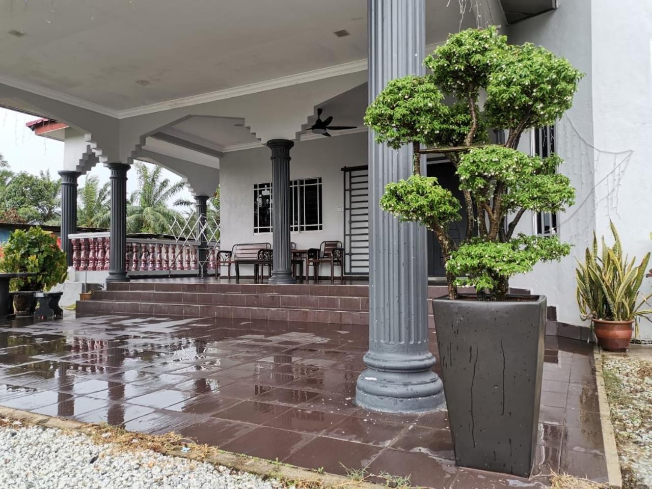 Ary&Zz Homestay For Islam Guests Tanjung Karang Zewnętrze zdjęcie